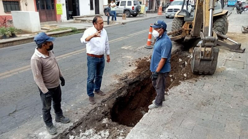 "Rehabilitación del drenaje en la calle Ignacio Zaragoza."